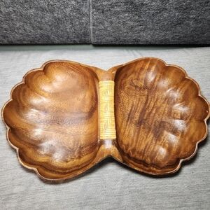 Vintage Philippines Monkey‎ Pod Double Clam Shell Bowl, Woven Rattan Handle 14x9